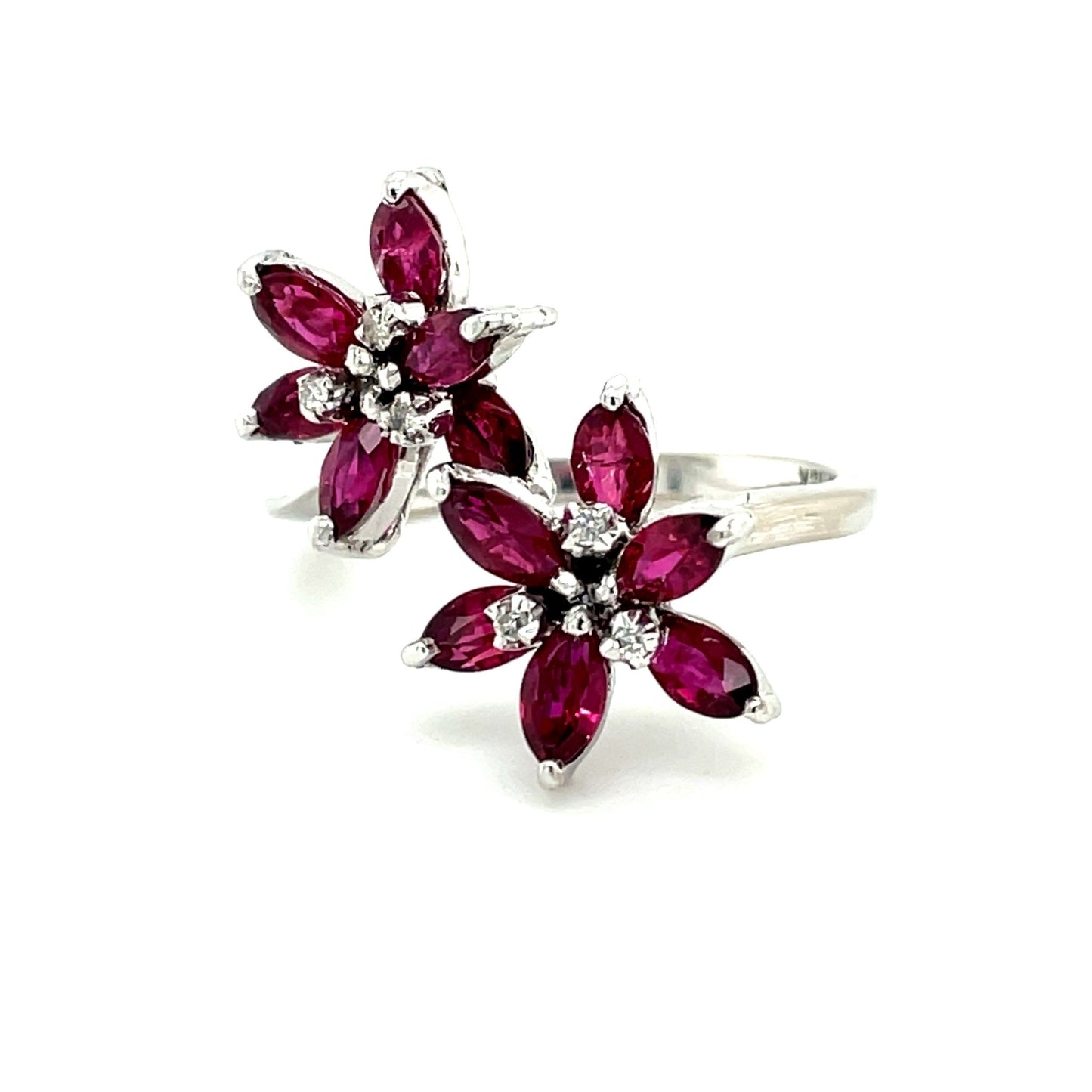 Ring mit Rubin & Diamanten in Gold 750 - JUWEL1