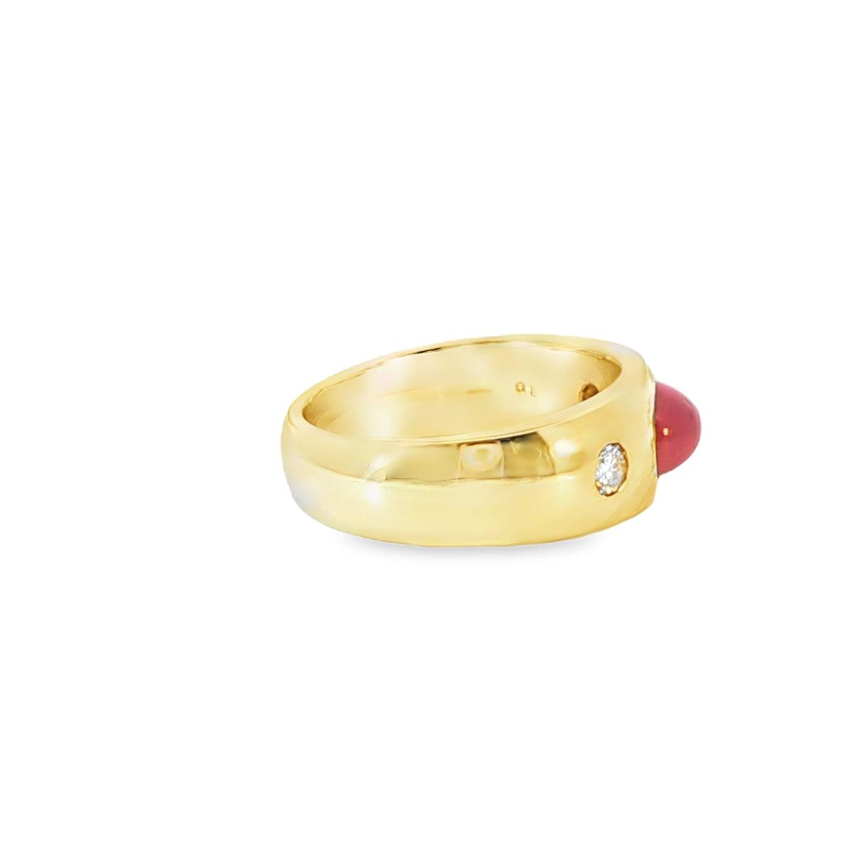 Ring mit Rubin und 2 Diamanten mind. 7,7g in Gold 585