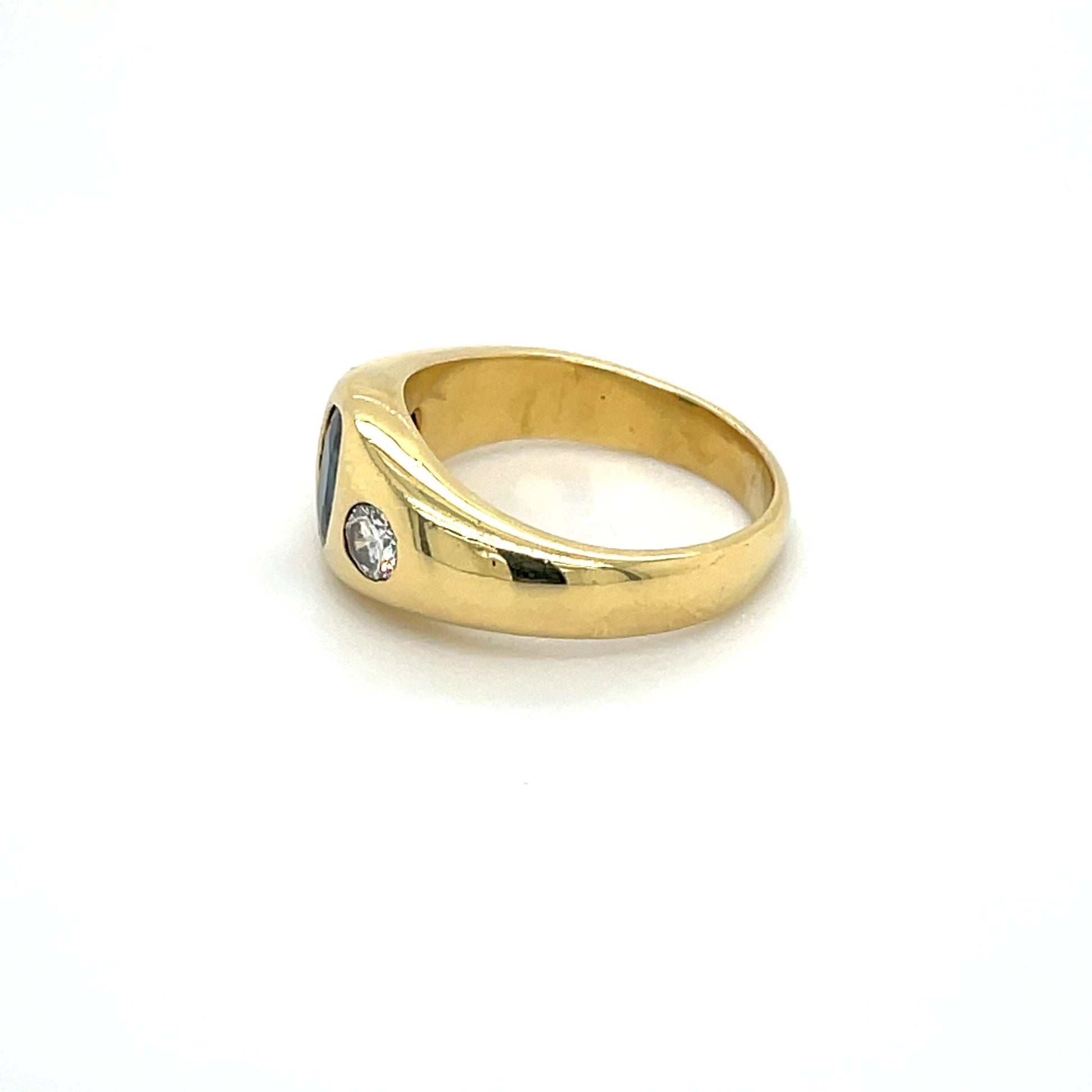 Ring mit 1 Saphir & 2 Brillanten in Gold 750 - JUWEL1